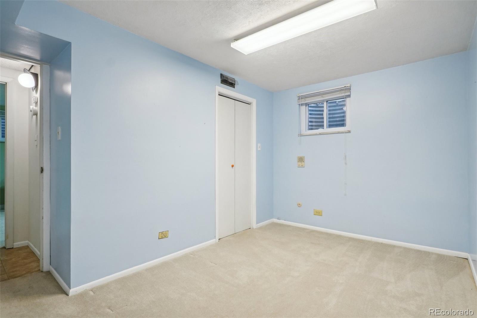 1118 Eagle Road Broomfield, CO 80020 - Photo 38 of 50 an empty room with windows