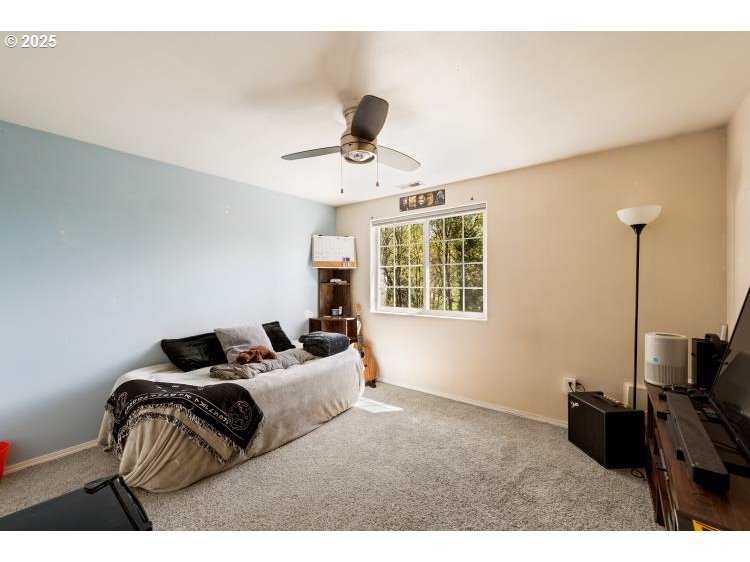 800 China Garden Road Kalama, WA 98625 - Photo 18 of 33 Bedroom
