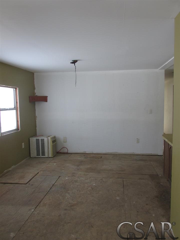 7682 Lehring Road Durand, MI 48429 - Photo 4 of 17 31179480-3.JPG