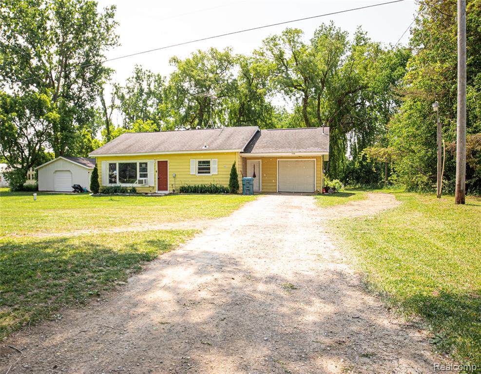 4351 Wheeler Road Standish, MI 48658 - Photo 1 of 13 Gallery Image 1
