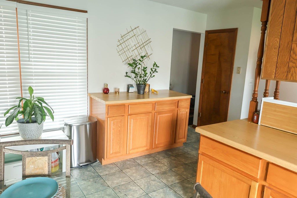 1004 Sunset Ridge Danville, IL 61832 - Photo 17 of 27 Gallery Image 17