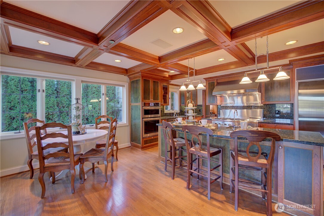 3608 Evergreen Point Road Medina, WA 98039 - Photo 18 of 40 Gallery Image 18
