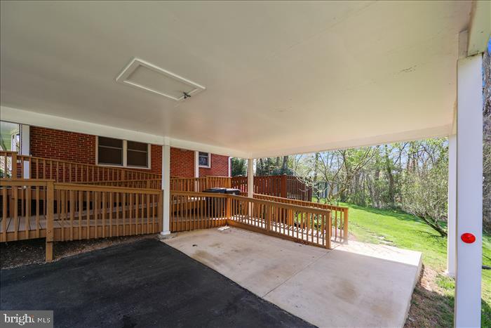 4007 Foreston Road Beltsville, MD 20705 - Photo 3 of 59 Gallery Image 3