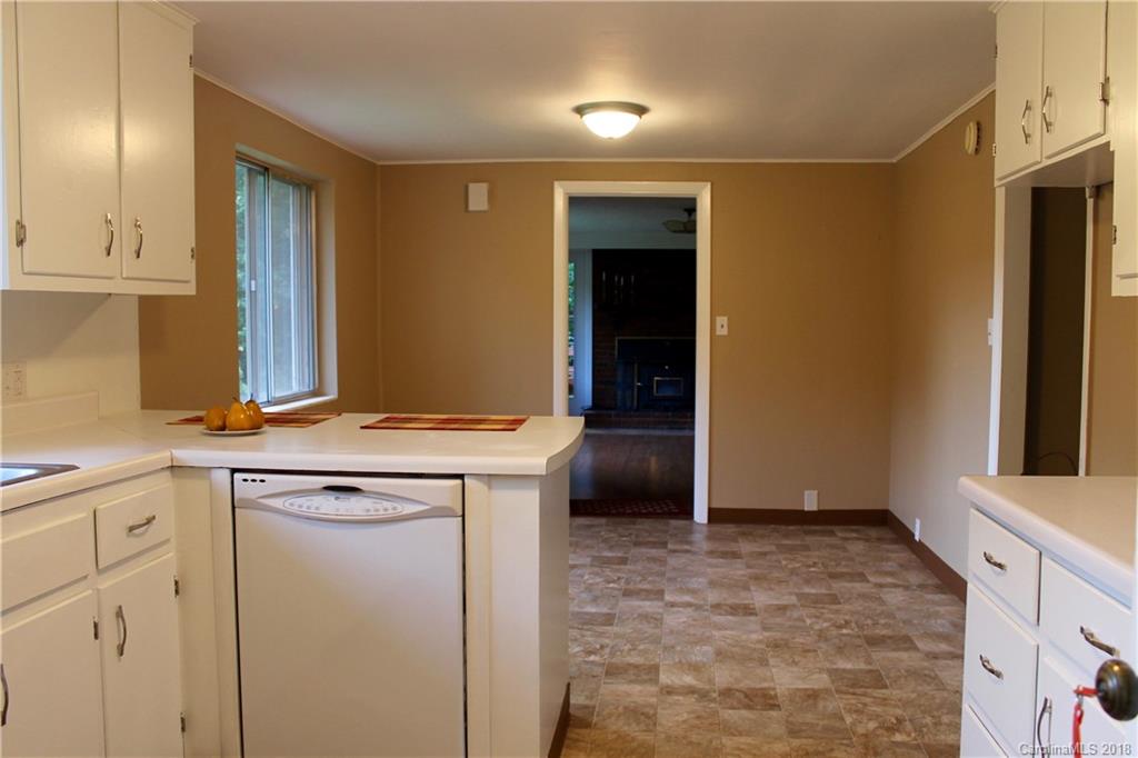 918 Cashiers Valley Road Brevard, NC 28712 - Photo 30 of 35 Gallery Image 30