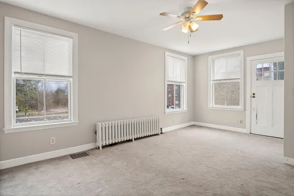 $1,995 | 100 North Franklin Street, Unit 2, Holbrook, MA 02343
