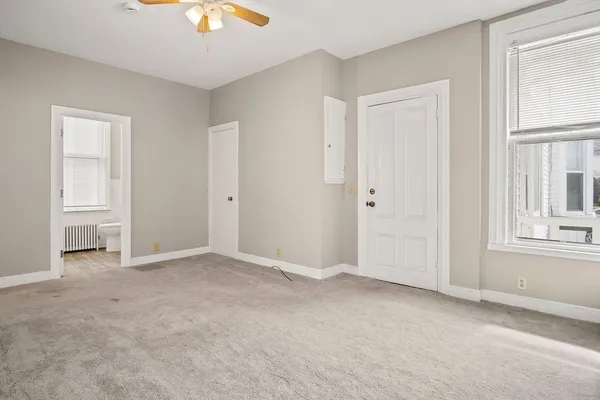 $1,995 | 100 North Franklin Street, Unit 2, Holbrook, MA 02343