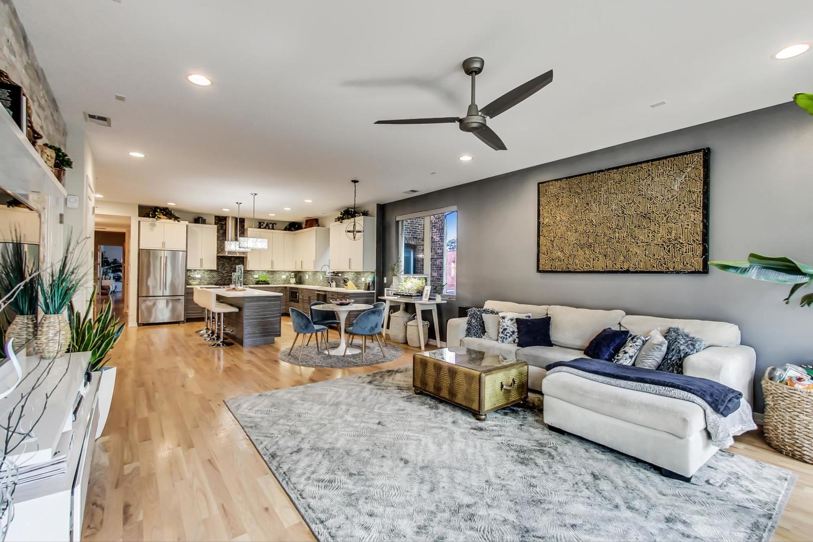 1033 South Racine Avenue, Unit 2S Chicago, IL 60607 - Photo 4 of 24