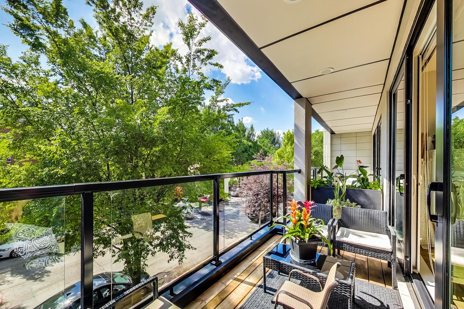 1033 South Racine Avenue, Unit 2S Chicago, IL 60607 - Photo 6 of 24