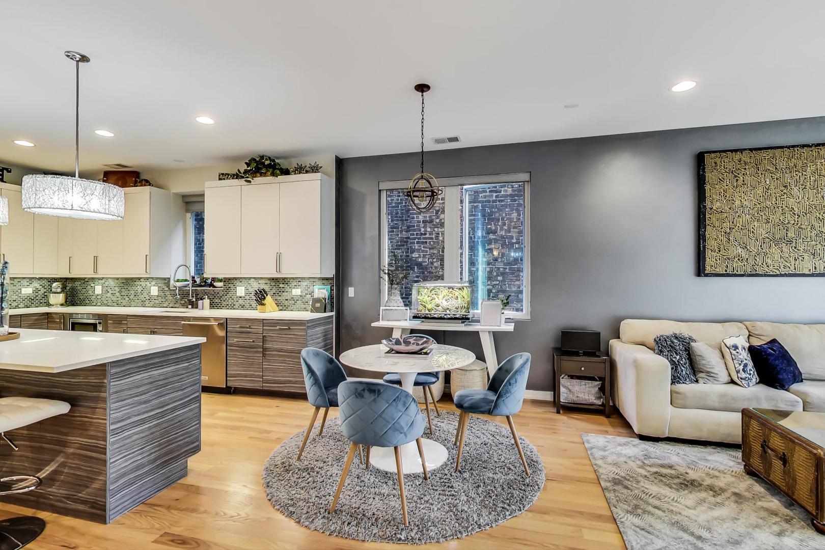 1033 South Racine Avenue, Unit 2S Chicago, IL 60607 - Photo 8 of 24