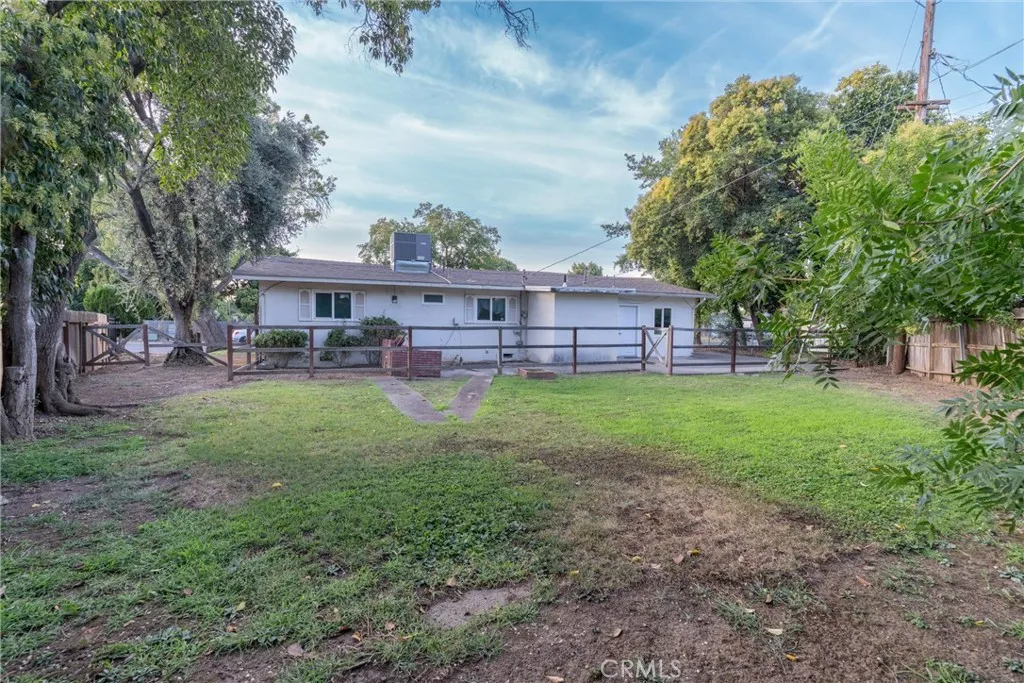 559 East Chico, CA 95928 - Photo 27 of 32 a view of a yard in front of a house