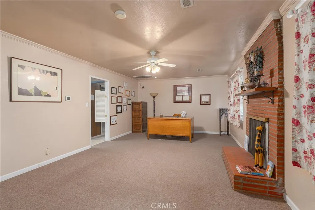 559 East Chico, CA 95928 - Photo 4 of 32 a view of livingroom with furniture