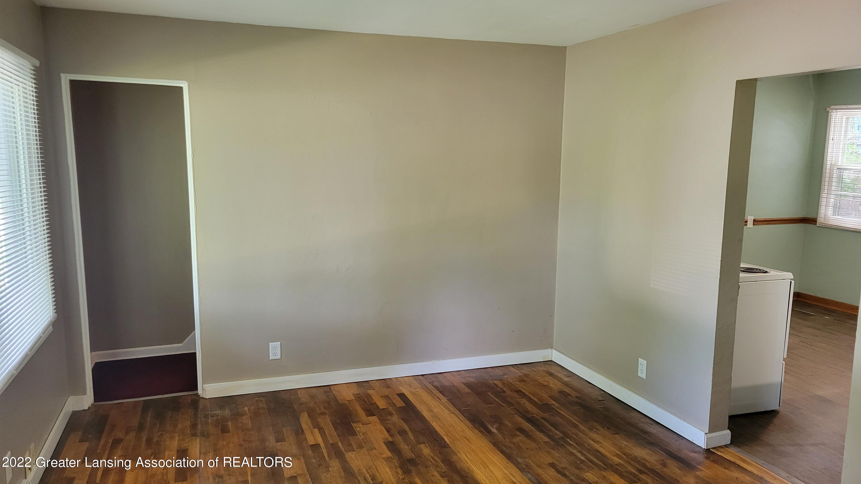 106 East Rouse Street Lansing, MI 48910 - Photo 20 of 40 20220725_135531
