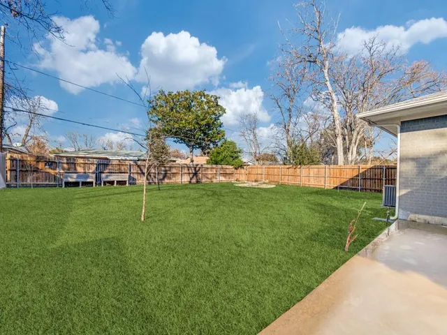 $2,195 | 2812 Covert Avenue, Fort Worth, TX 76133