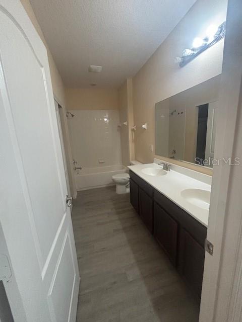 1419 Pacific Road Poinciana, FL 34759 - Photo 4 of 10