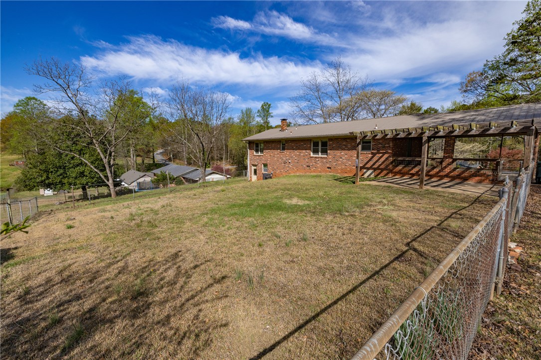 402 Maple Avenue Seneca, SC 29678 - Photo 18 of 38