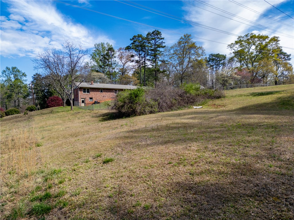 402 Maple Avenue Seneca, SC 29678 - Photo 25 of 38