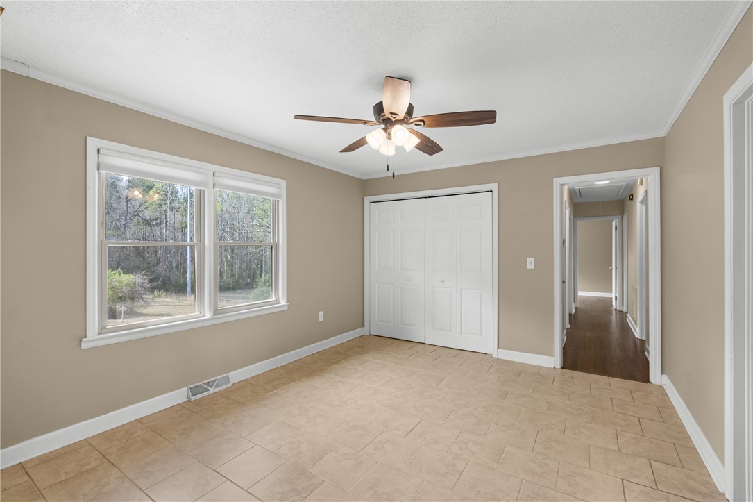 402 Maple Avenue Seneca, SC 29678 - Photo 6 of 38