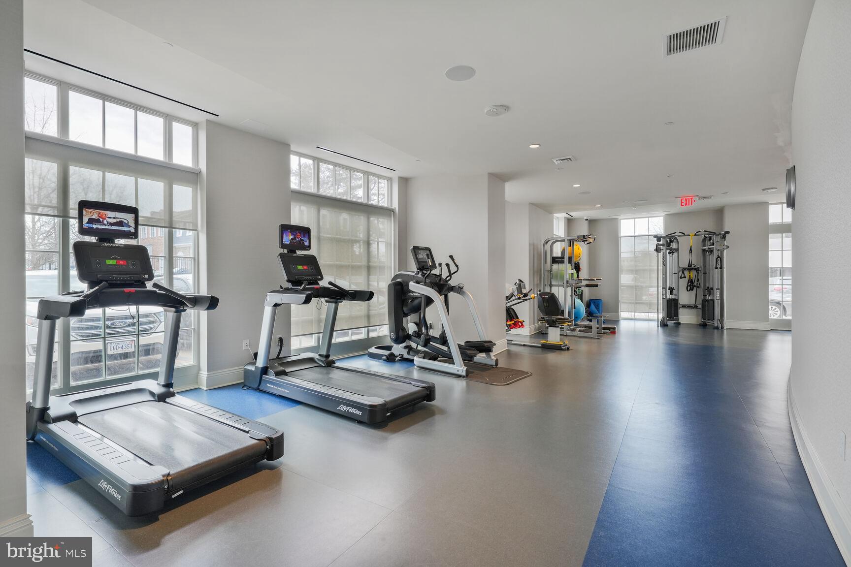 6900 Fleetwood Road, Unit 401 McLean, VA 22101 - Photo 25 of 29 a view of a room with gym equipment