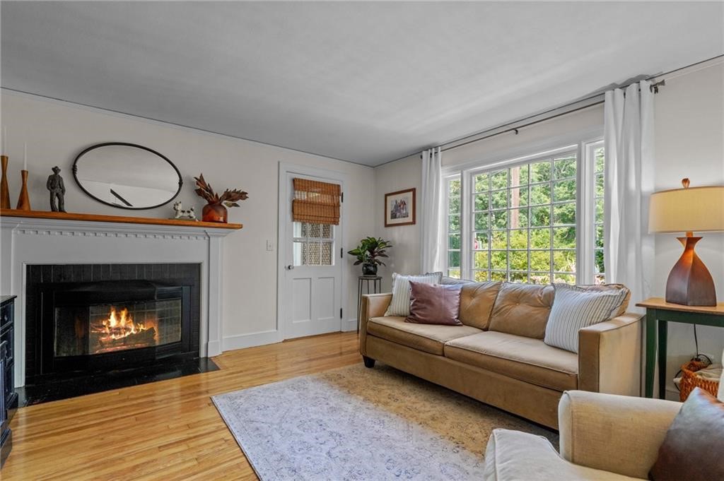 3 Washington Road Barrington, RI 02806 - Photo 5 of 29 Fireplaced living room