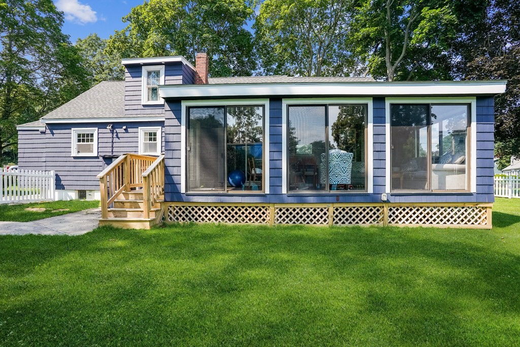 18 Mayflower Road Woburn, MA 01801 - Photo 22 of 26 Gallery Image 22