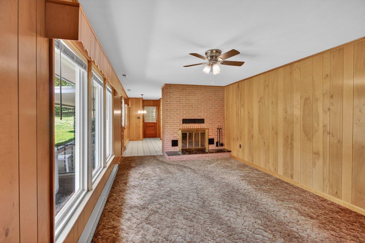 255 Verbena Road Shenandoah, VA 22849 - Photo 10 of 42 den