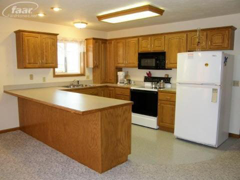 10766 Henderson Road Corunna, MI 48817 - Photo 3 of 14 20234656-2.JPG
