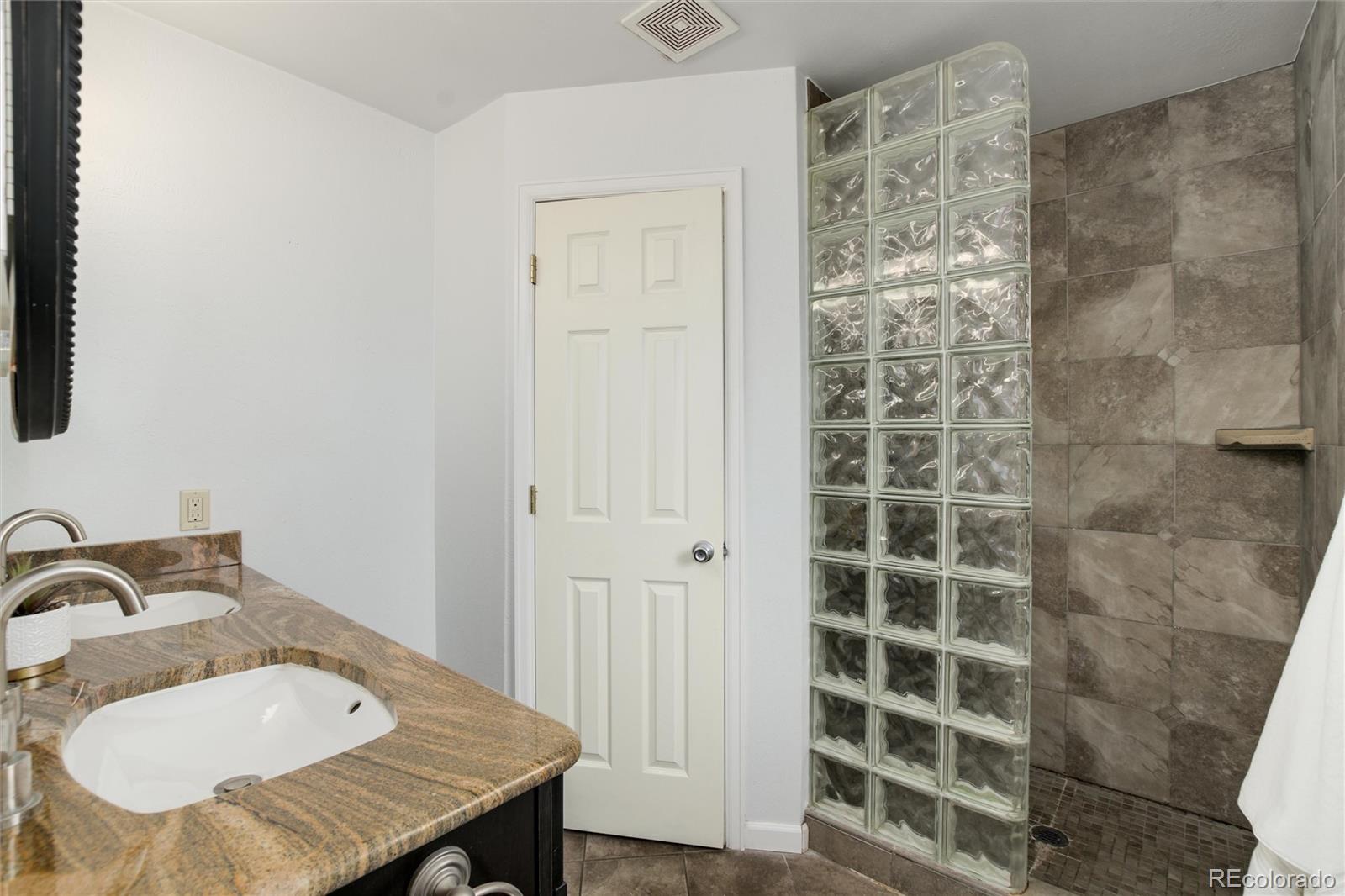 15865 Ridge Tee Drive Morrison, CO 80465 - Photo 16 of 39 Gallery Image 16