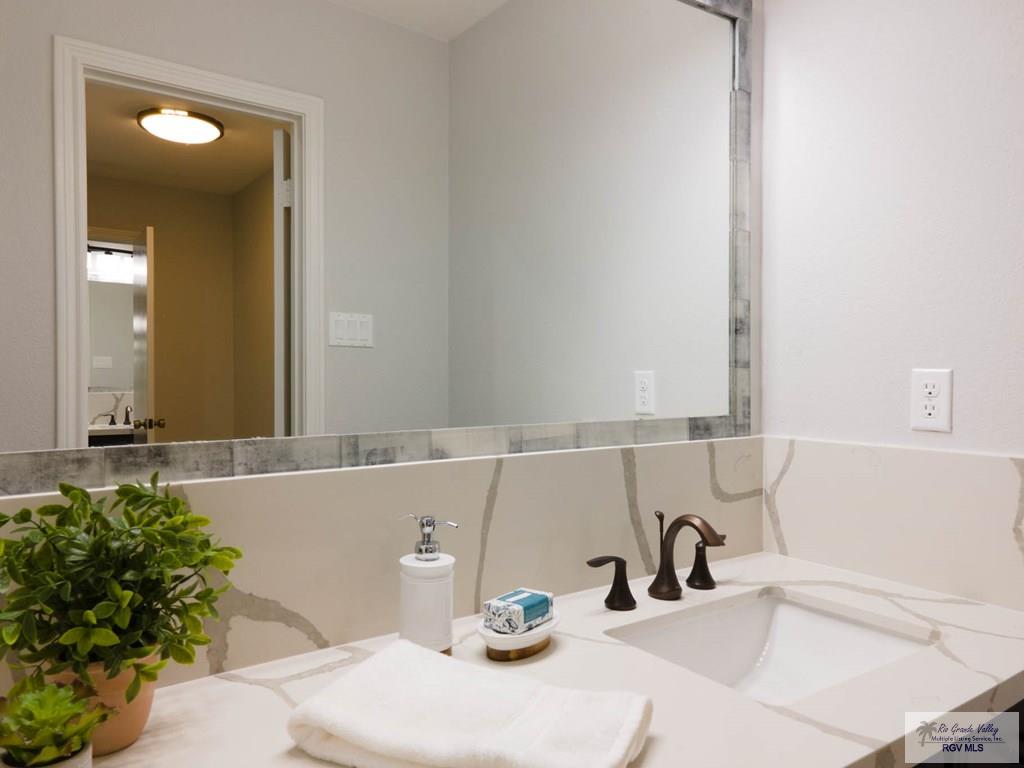 10409 North Ware Road, Unit 138 McAllen, TX 78504 - Photo 34 of 61