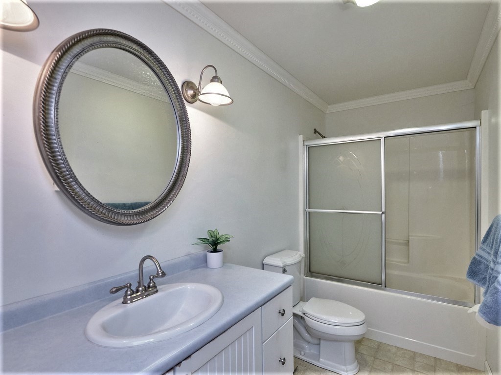 128 Benjamin Road Shirley, MA 01464 - Photo 29 of 39