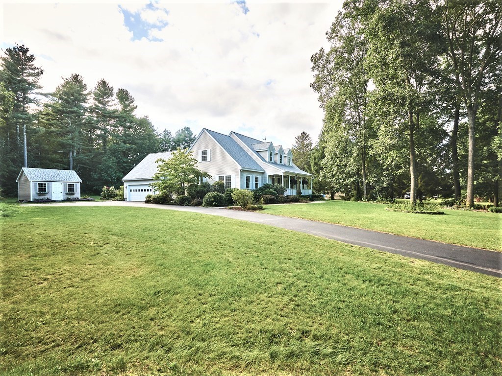 128 Benjamin Road Shirley, MA 01464 - Photo 3 of 39