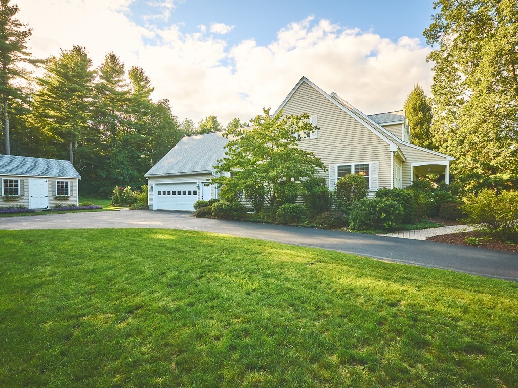 128 Benjamin Road Shirley, MA 01464 - Photo 8 of 39