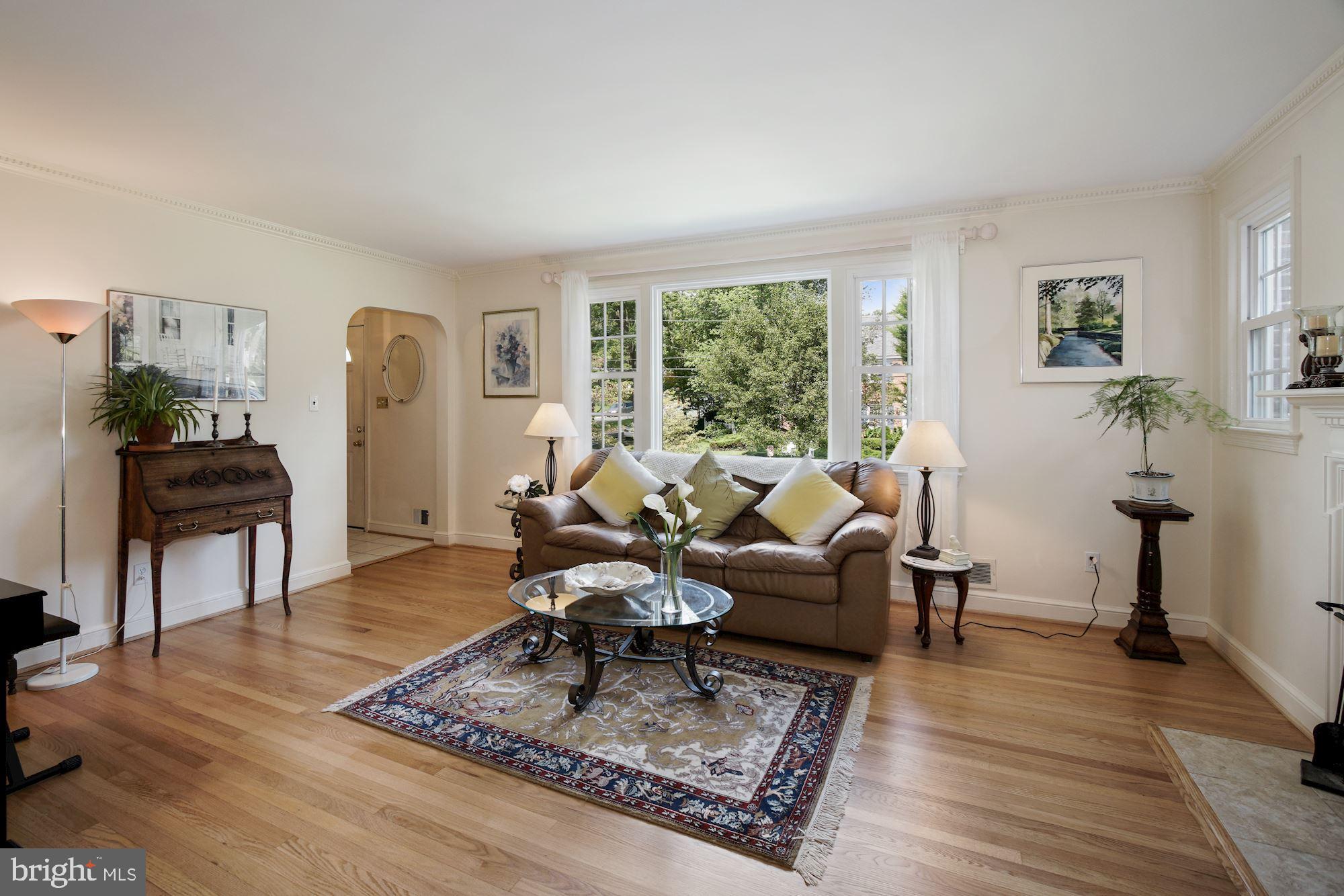 4520 Saul Road Bethesda, MD 20814 - Photo 6 of 33 Gallery Image 6
