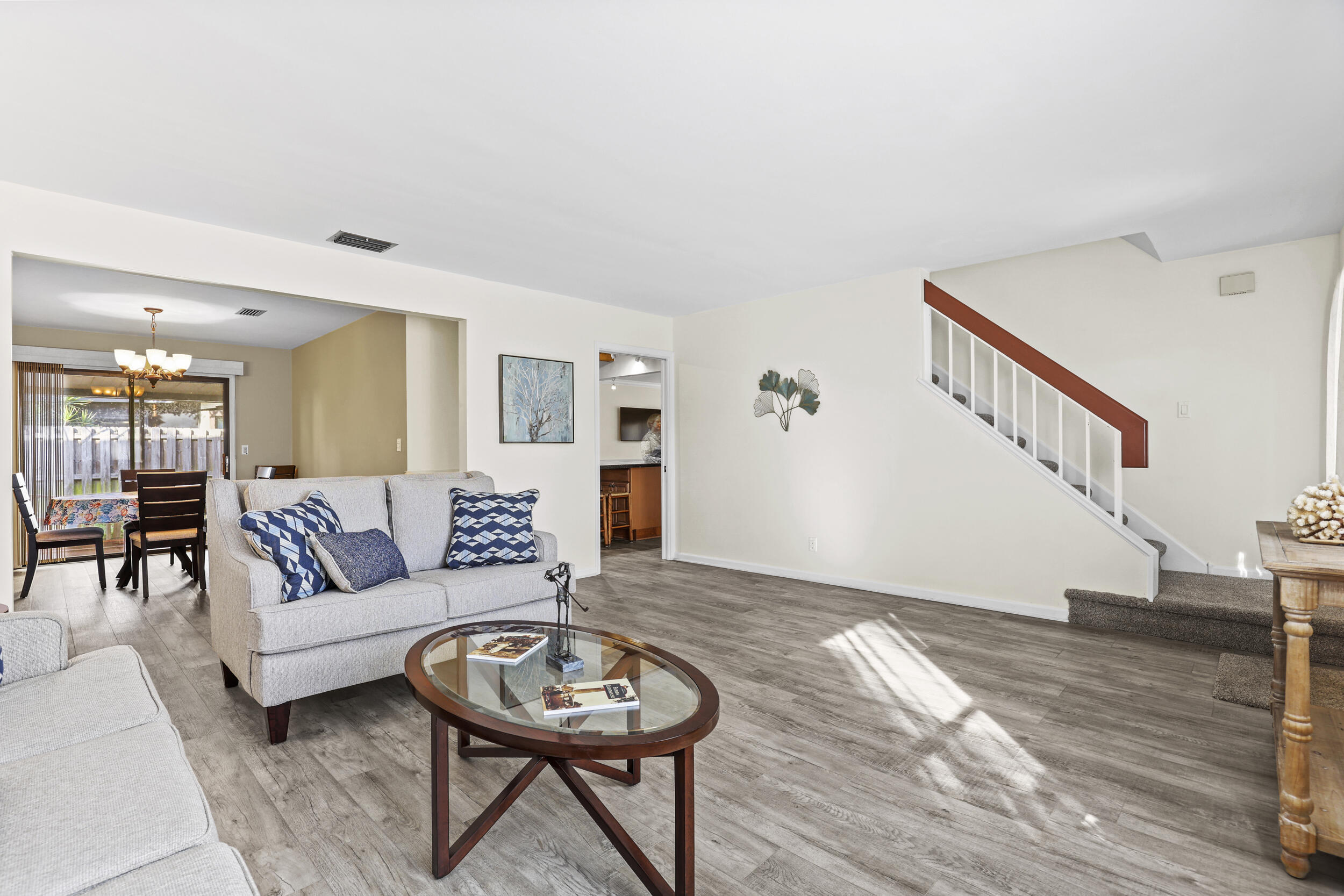 1089 Raintree Drive Palm Beach Gardens, FL 33410 - Photo 6 of 38 1089 Raintree Dr
