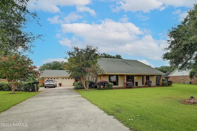 $475,000 | 6320 Ebenezer Road, Crowley, LA 70526