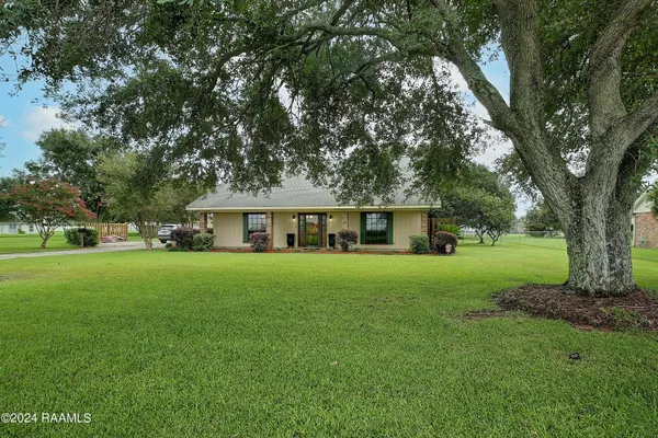 $459,999 | 6320 Ebenezer Road, Crowley, LA 70526