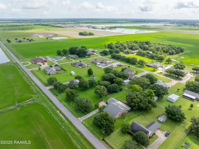 $475,000 | 6320 Ebenezer Road, Crowley, LA 70526