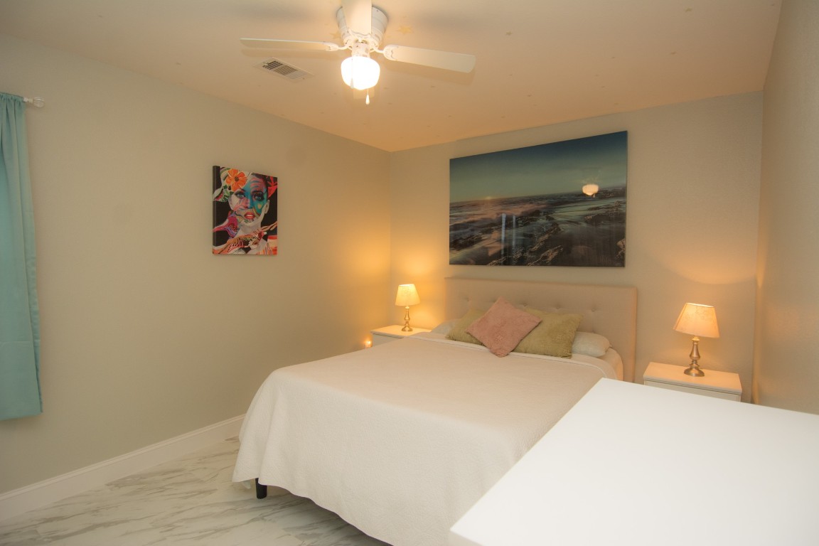 16933 Scenic Knoll Conroe, TX 77385 - Photo 17 of 36