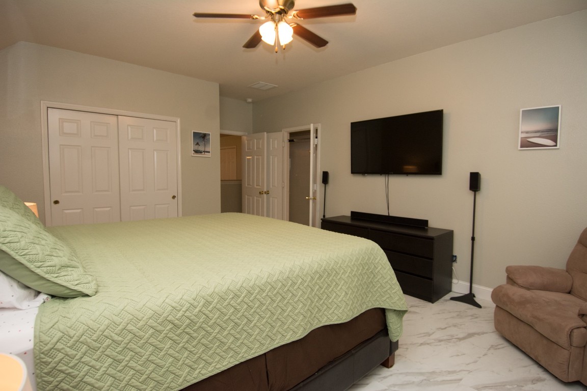 16933 Scenic Knoll Conroe, TX 77385 - Photo 20 of 36