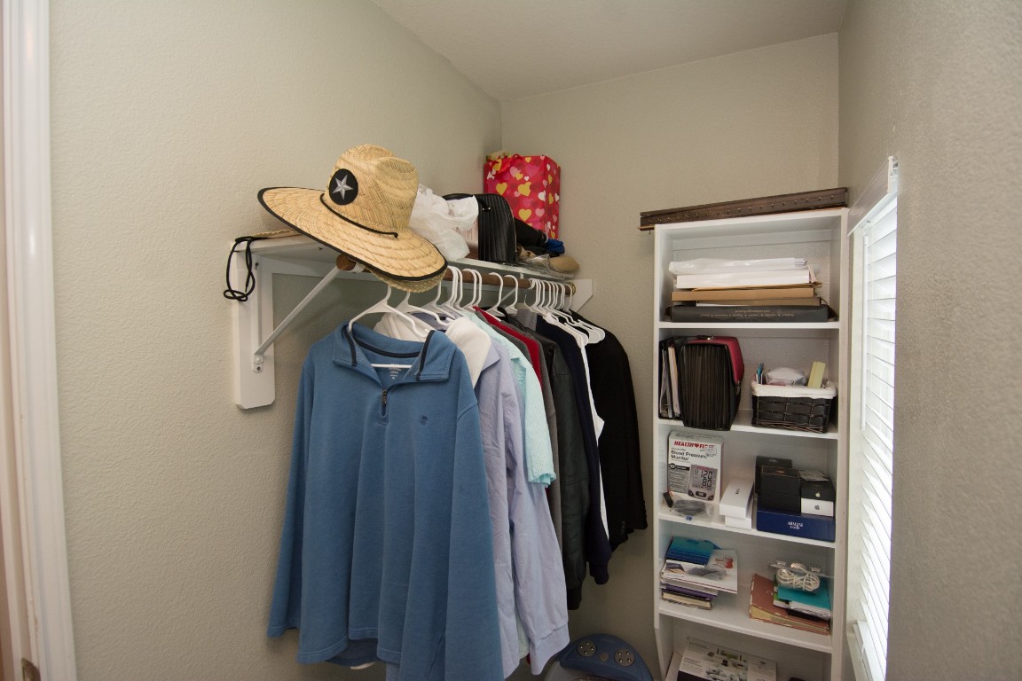 16933 Scenic Knoll Conroe, TX 77385 - Photo 24 of 36