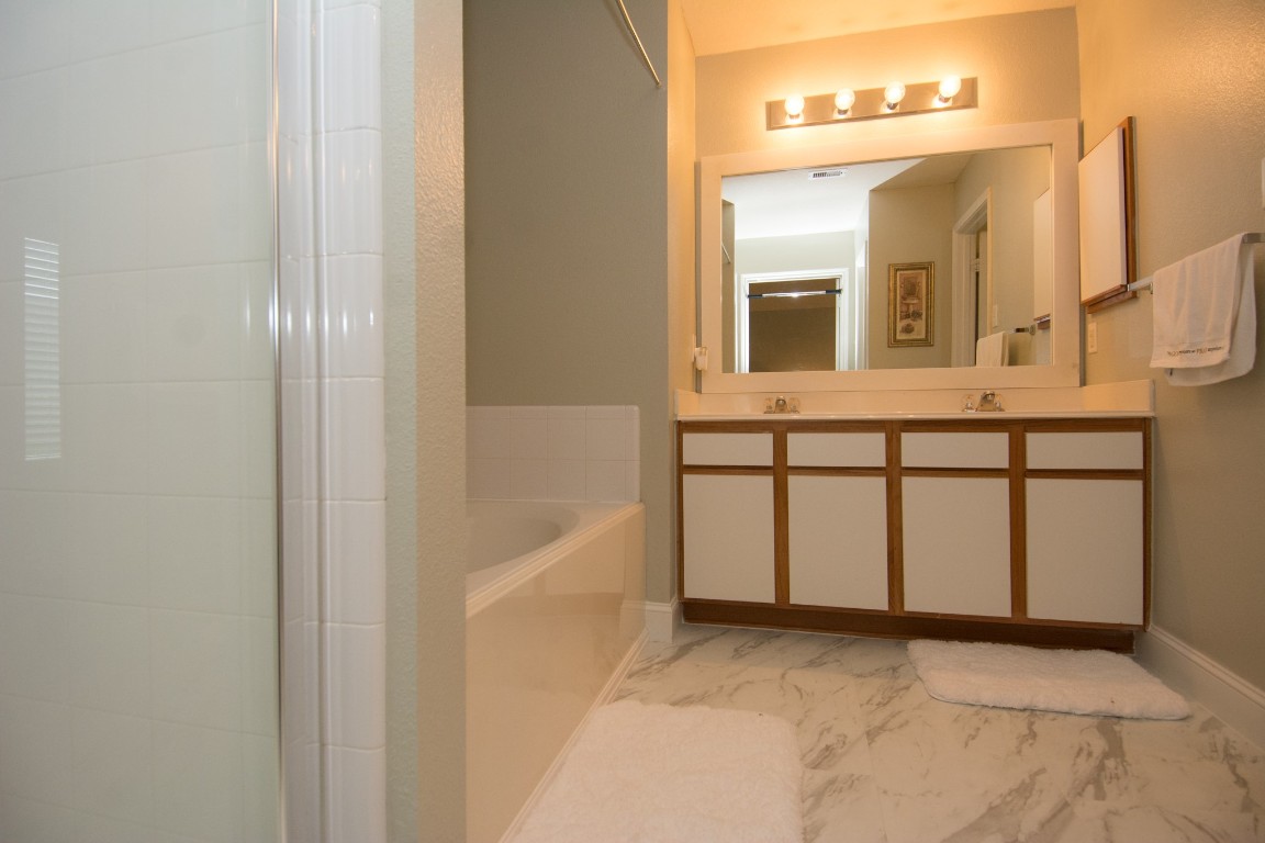 16933 Scenic Knoll Conroe, TX 77385 - Photo 27 of 36