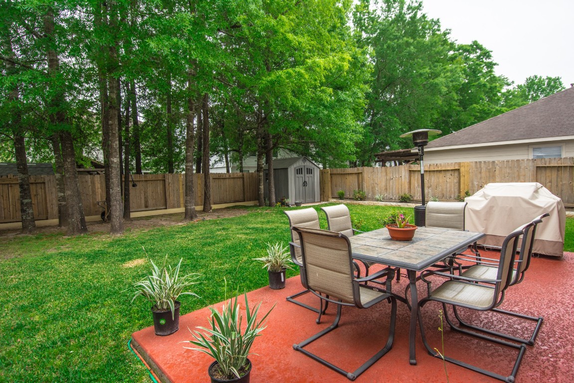 16933 Scenic Knoll Conroe, TX 77385 - Photo 32 of 36