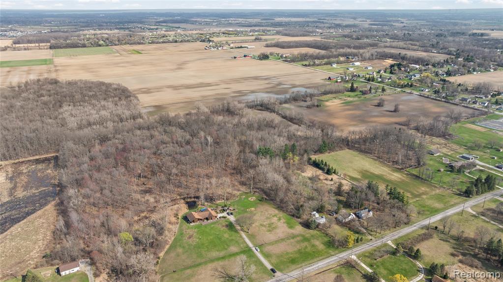 5 Carleton Rockwood Road Carleton, MI 48117 - Photo 19 of 26