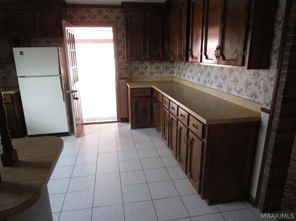 4434 Stephenson Road Coffee Springs, AL 36318 - Photo 10 of 36 Kitchen