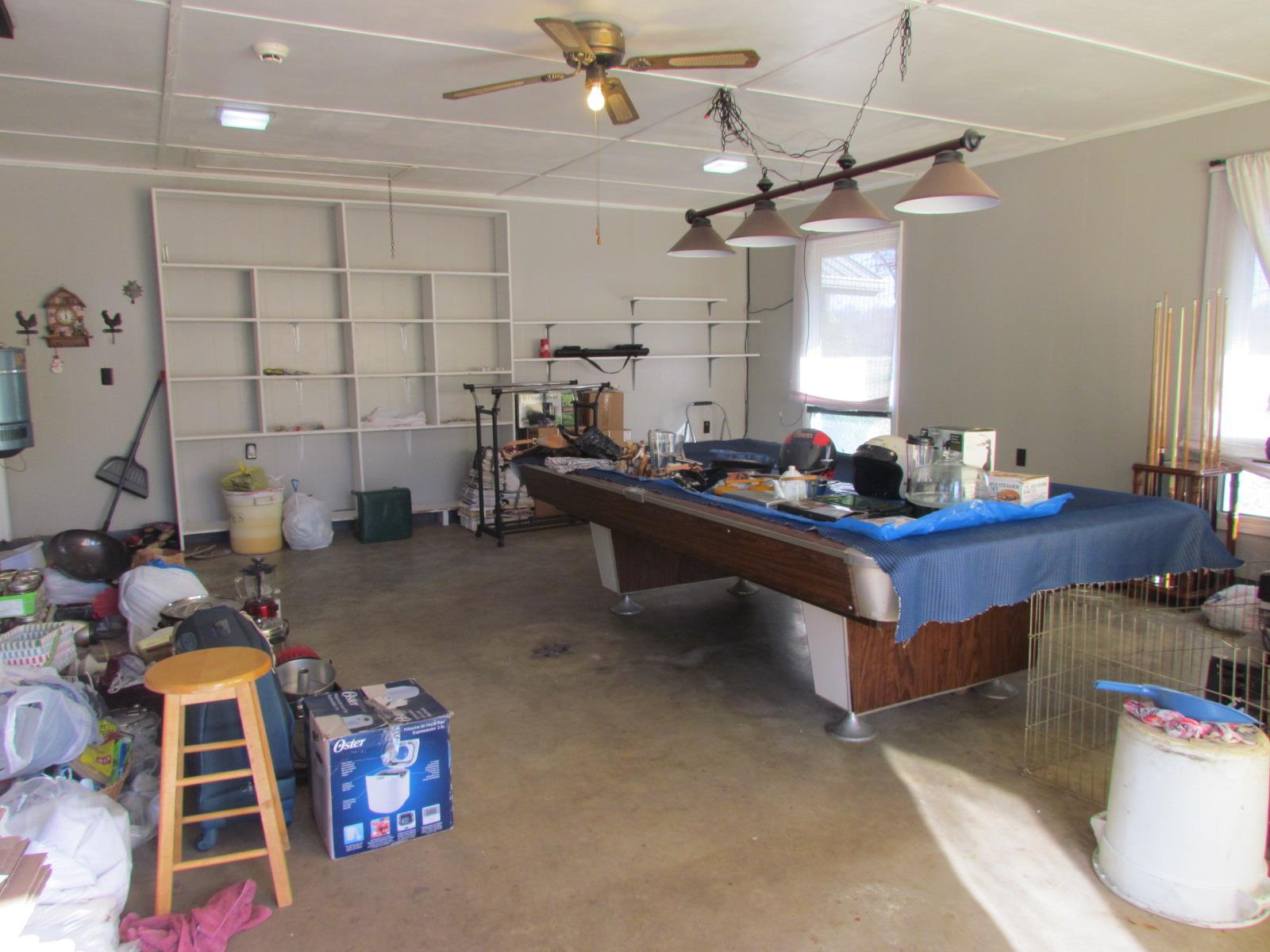 510 Bush Road Manchester, TN 37355 - Photo 16 of 21 a living room with furniture and a table