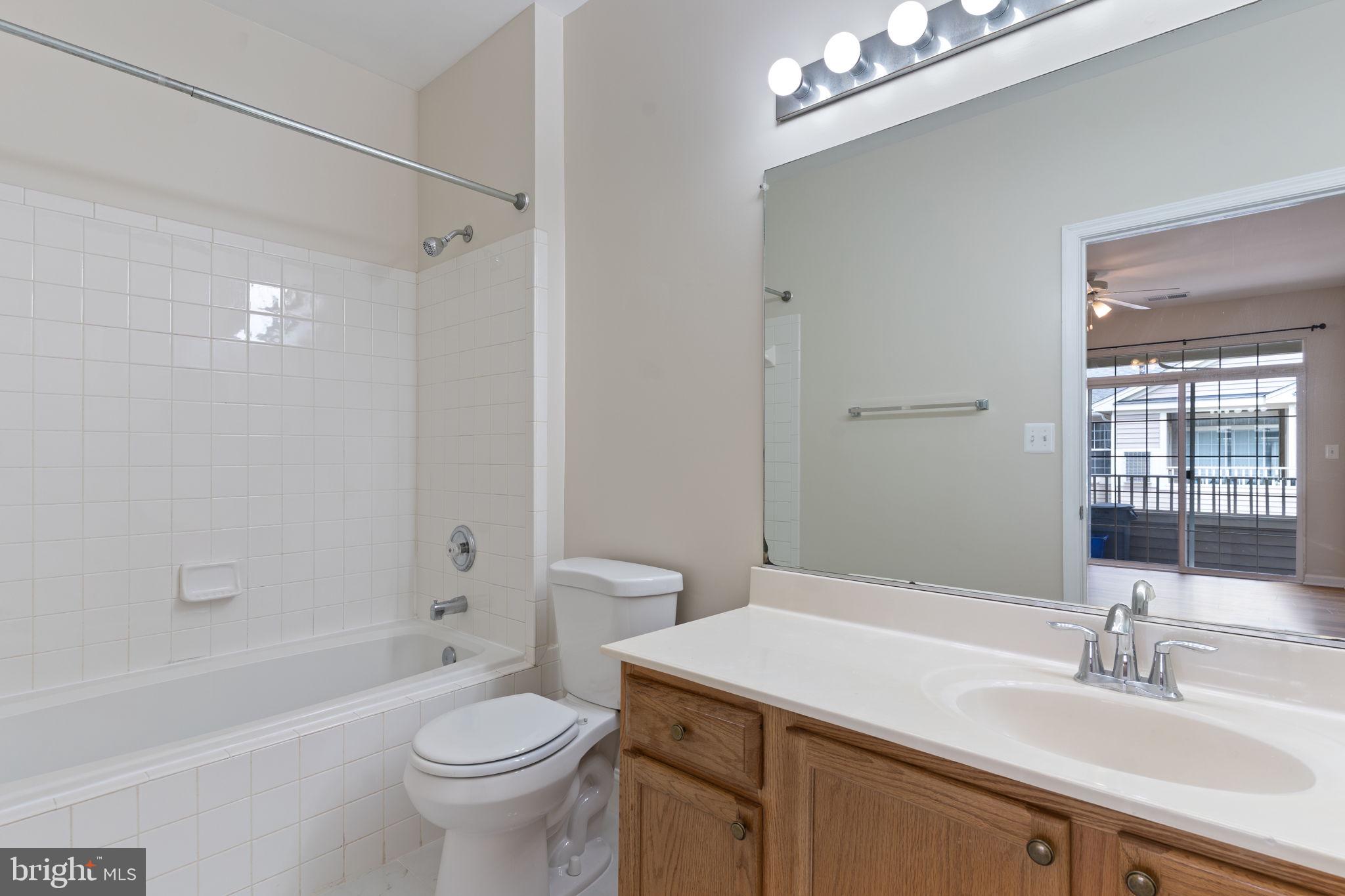 11400 R Windleaf Court, Unit 46 Reston, VA 20194 - Photo 25 of 36