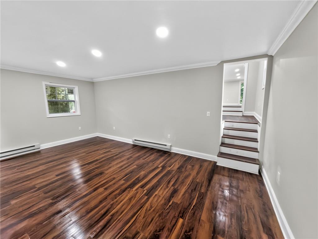 229 Pocono Boulevard Bushkill, PA 18324 - Photo 13 of 37