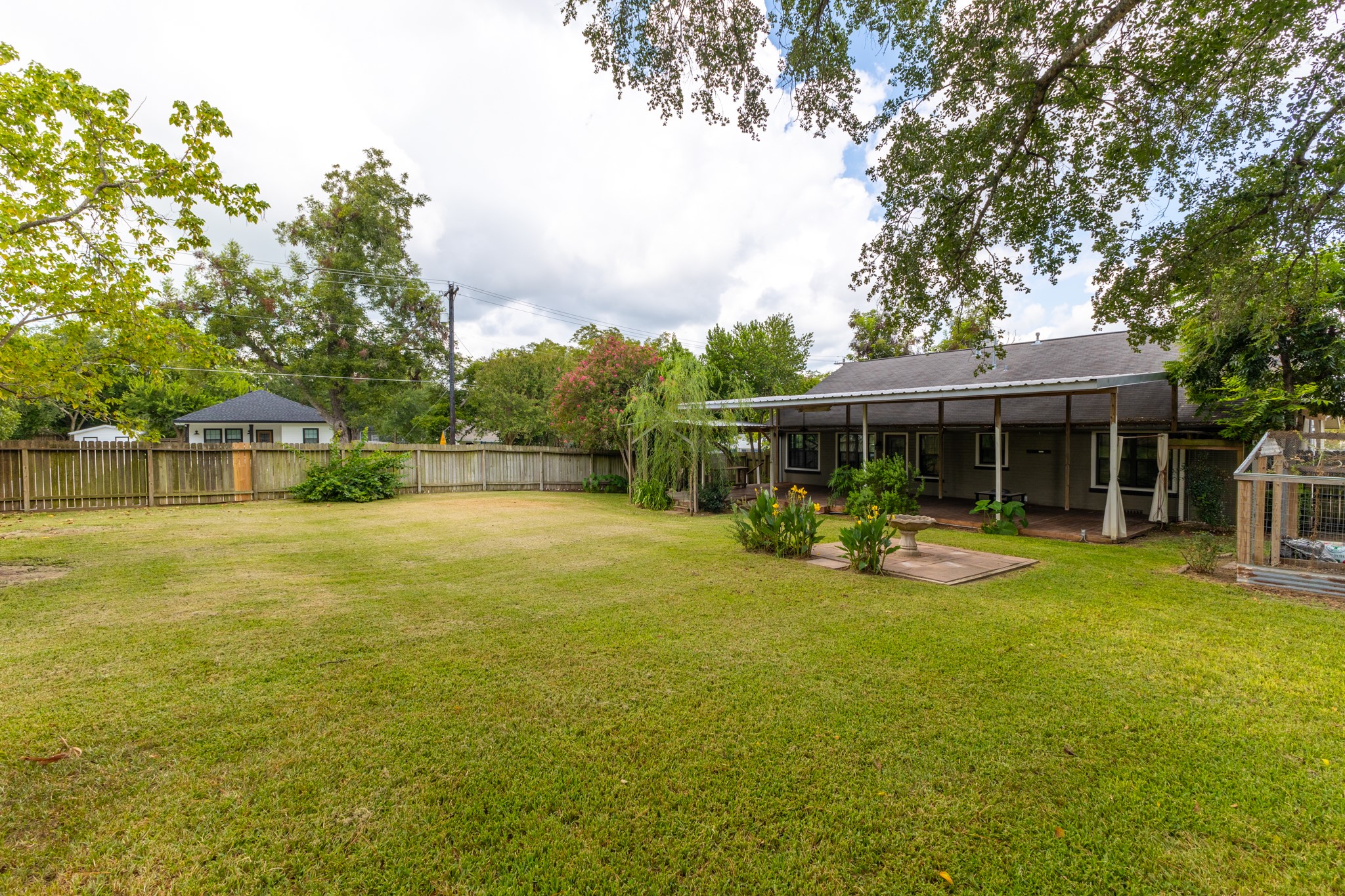 511 West Val Verde Street Brenham, TX 77833 - Photo 19 of 23 a view of a house with swimming pool and sitting area