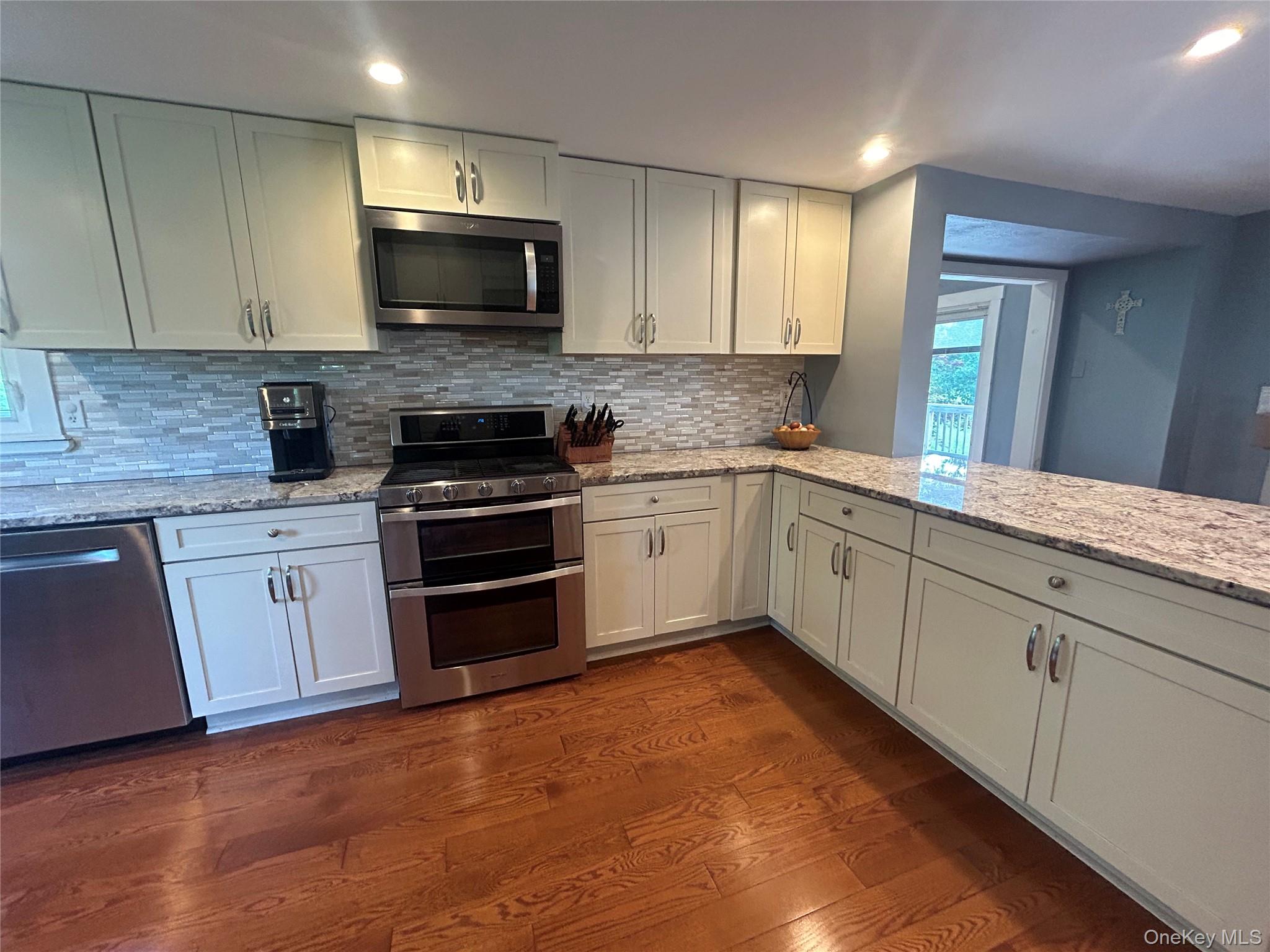 94 Jansen Road Pine Bush, NY 12566 - Photo 17 of 49