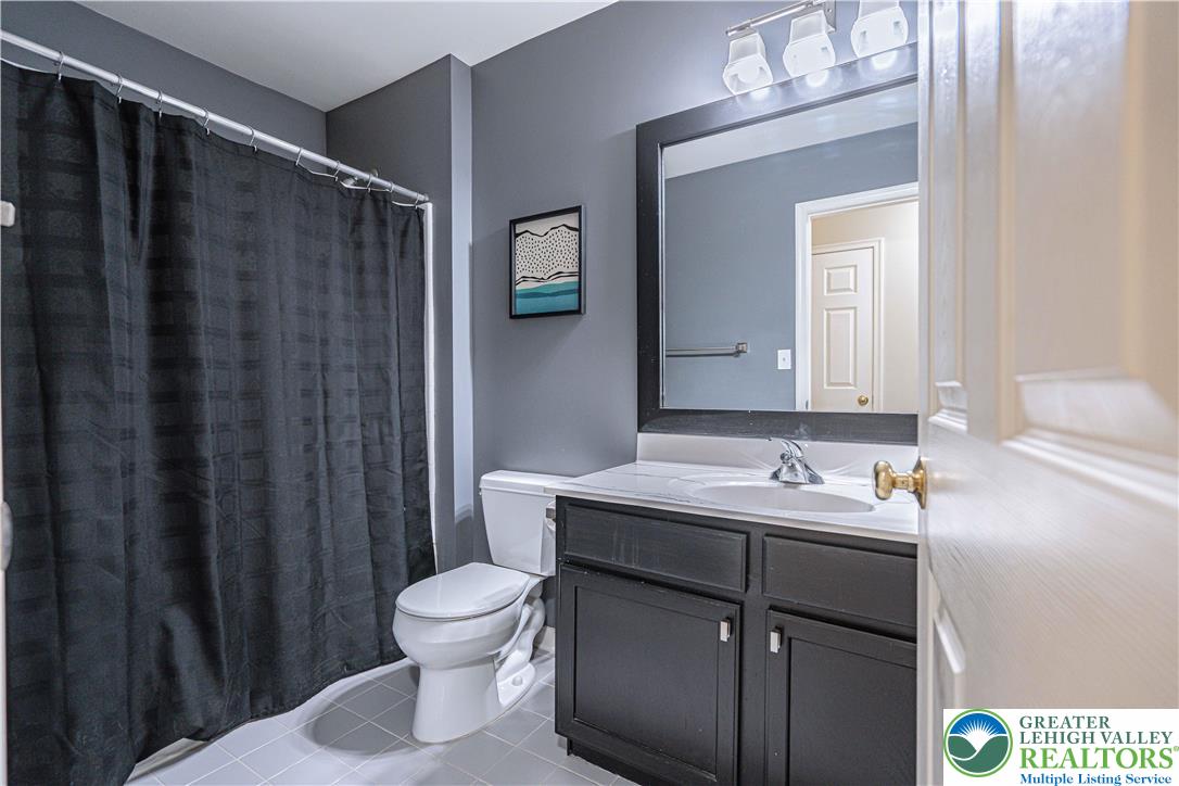 946 Nittany Court Allentown, PA 18104 - Photo 25 of 36