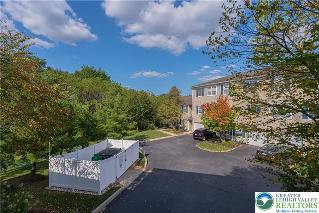 $299,900 | 946 Nittany Court, Allentown, PA 18104